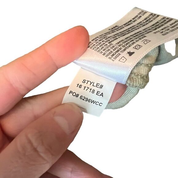 Jordache camo patterned shorts. Size 16 - Picture 9 of 10